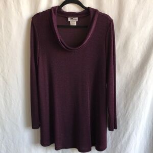Due Date maroon long sleeve tunic with embedded silver metallic thread, size L